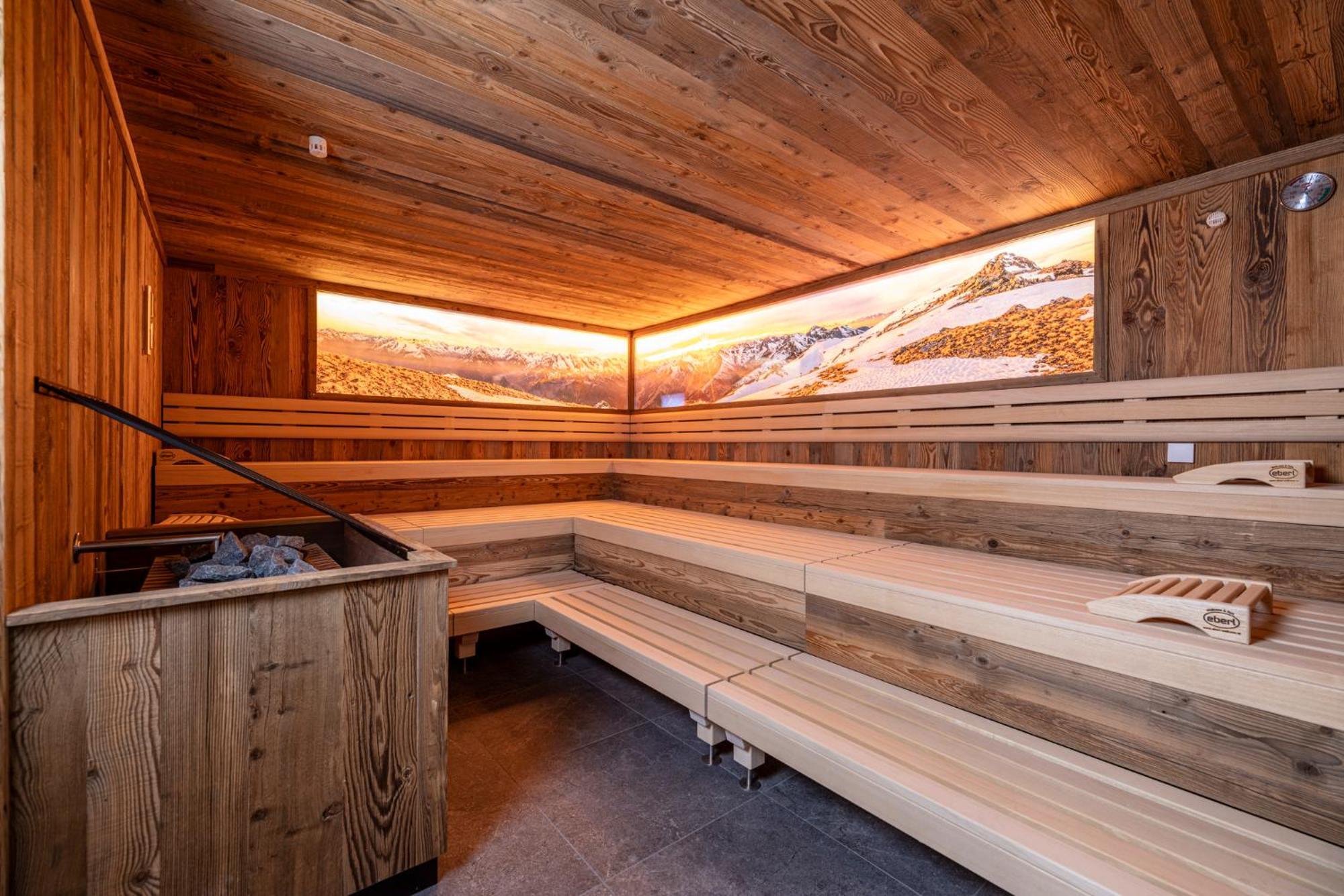 Thermal-badhotel Kirchler 4* Tux